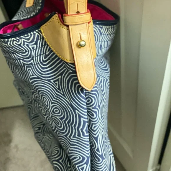 DOONEY & BOURKE Swirl Doodle Hobo excellent condition - Picture 5 of 13